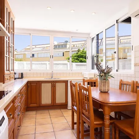 Design House 150m From Vistas 美洲海滩